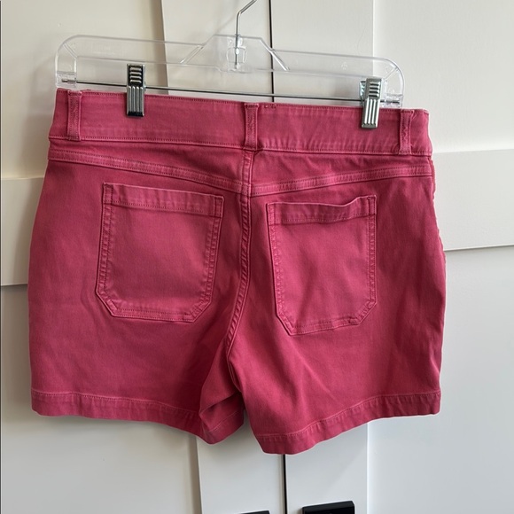 Spanx Women's Red Casual Shorts - Picture 4 of 5